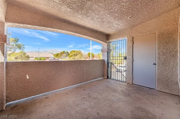 $1,495 | 350 South Durango Drive, Unit 233, Las Vegas, NV 89145