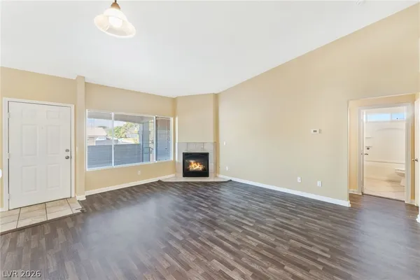 $1,495 | 350 South Durango Drive, Unit 233, Las Vegas, NV 89145