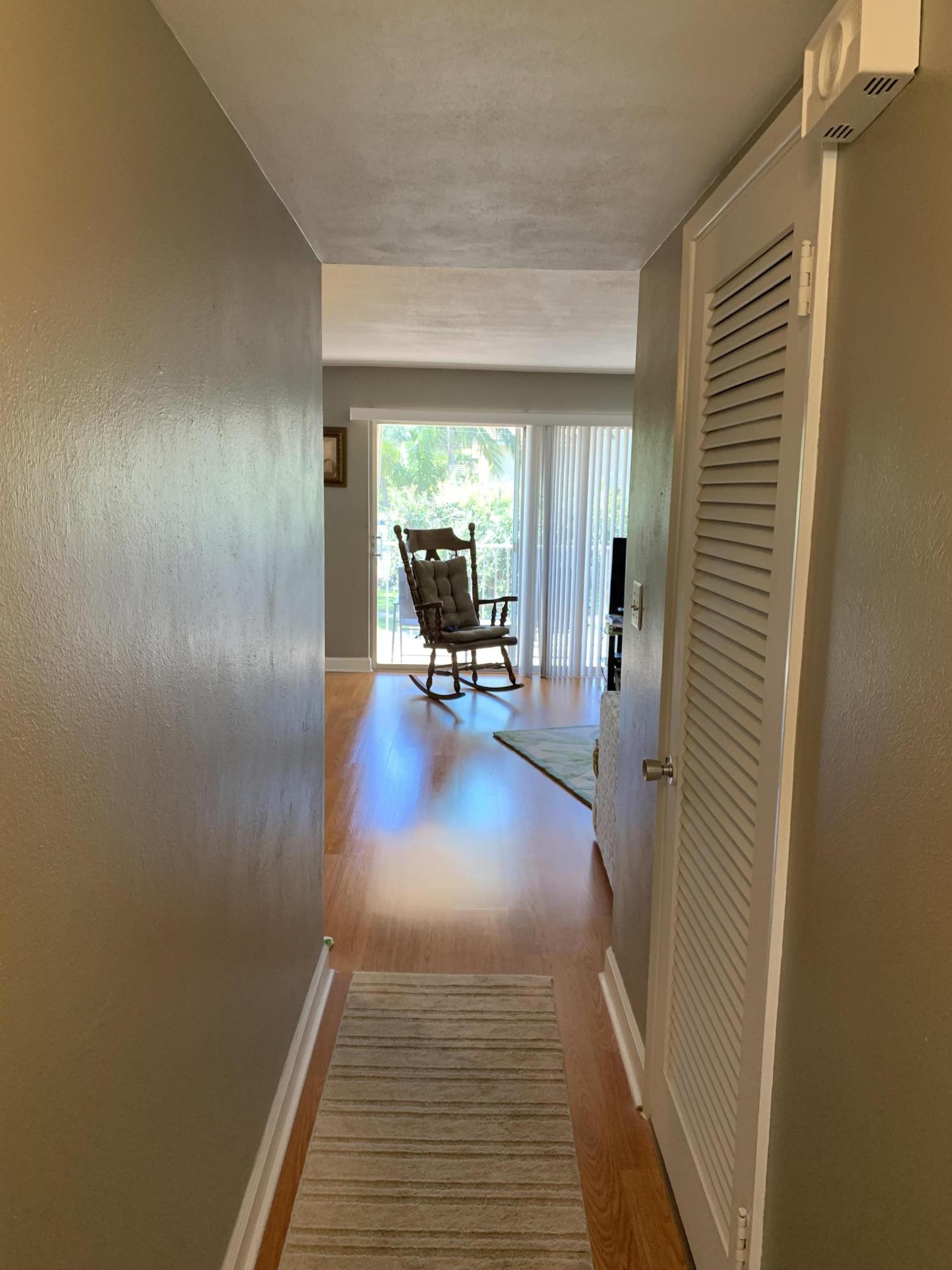 371 Southwest 8th Street, Unit 2C Boca Raton, FL 33432 - Photo 11 of 20 Hallway
