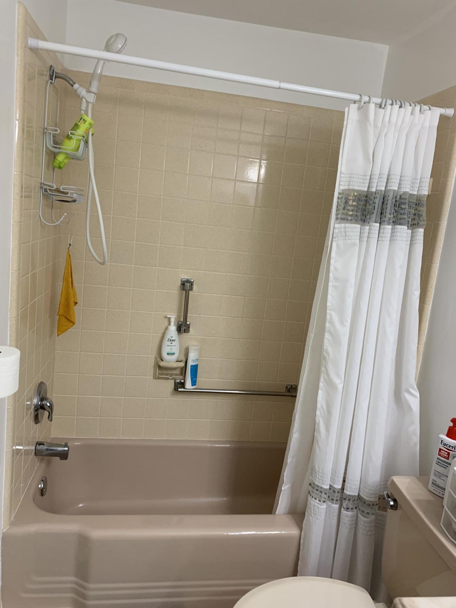 371 Southwest 8th Street, Unit 2C Boca Raton, FL 33432 - Photo 15 of 20 Bathroom