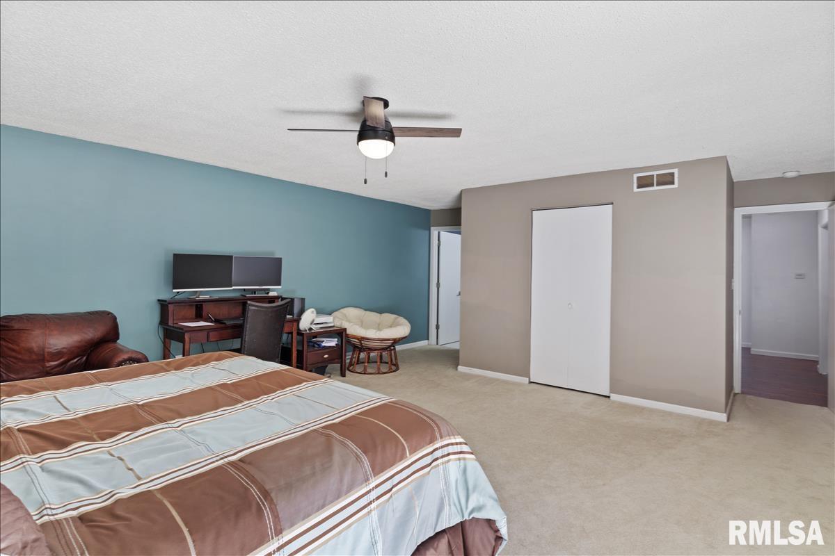 5601 North Cotton Hill Road Springfield, IL 62703 - Photo 22 of 35