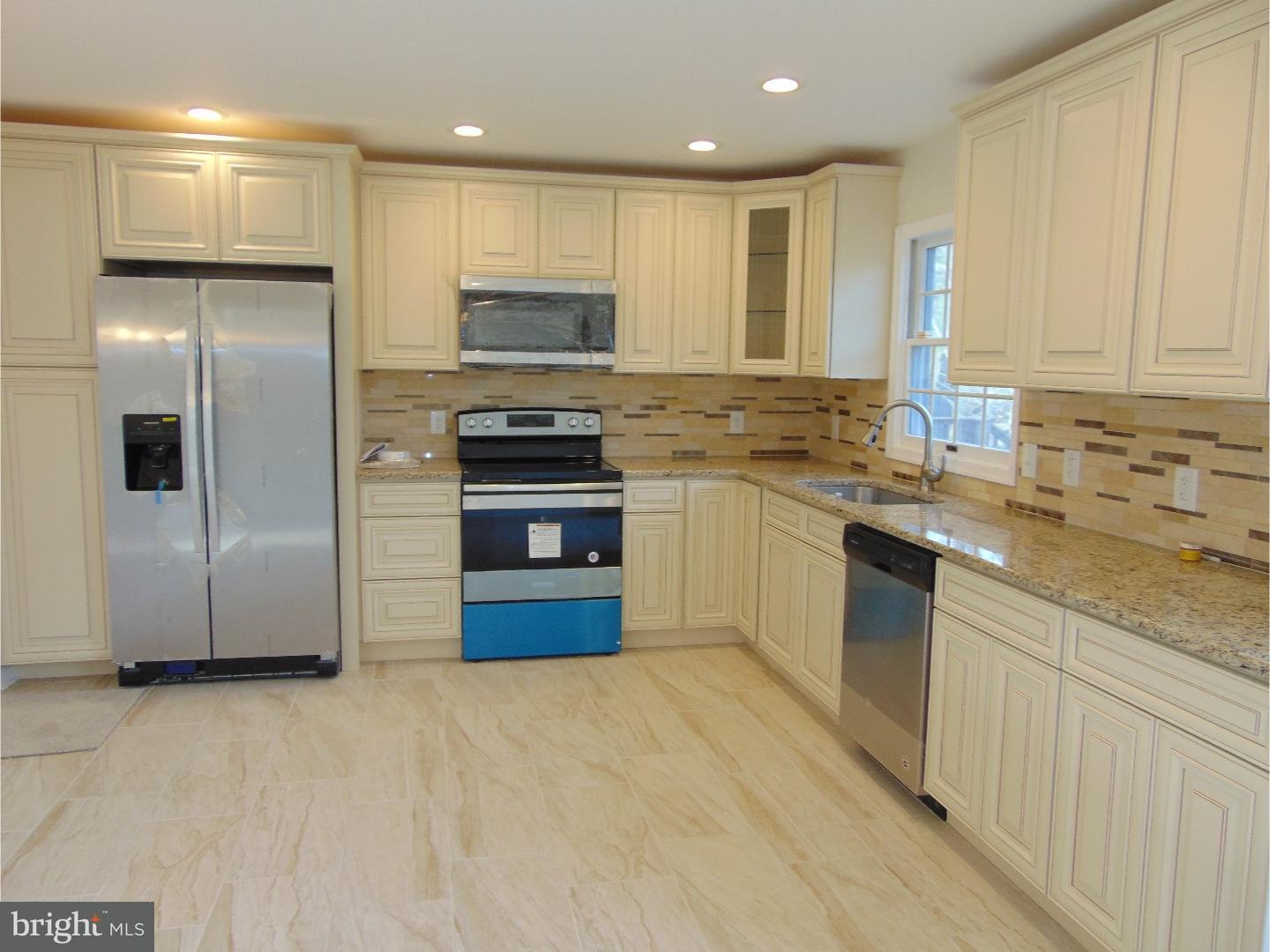 170 Old Spring Road Coatesville, PA 19320 - Photo 2 of 24