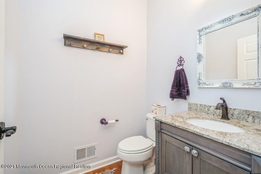 135 Pin Oak Road Freehold, NJ 07728 - Photo 14 of 26 13_135PinOakRd_2035_LowRes
