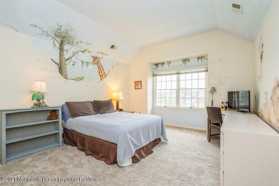 135 Pin Oak Road Freehold, NJ 07728 - Photo 18 of 26 16_135PinOakRd_2041_LowRes