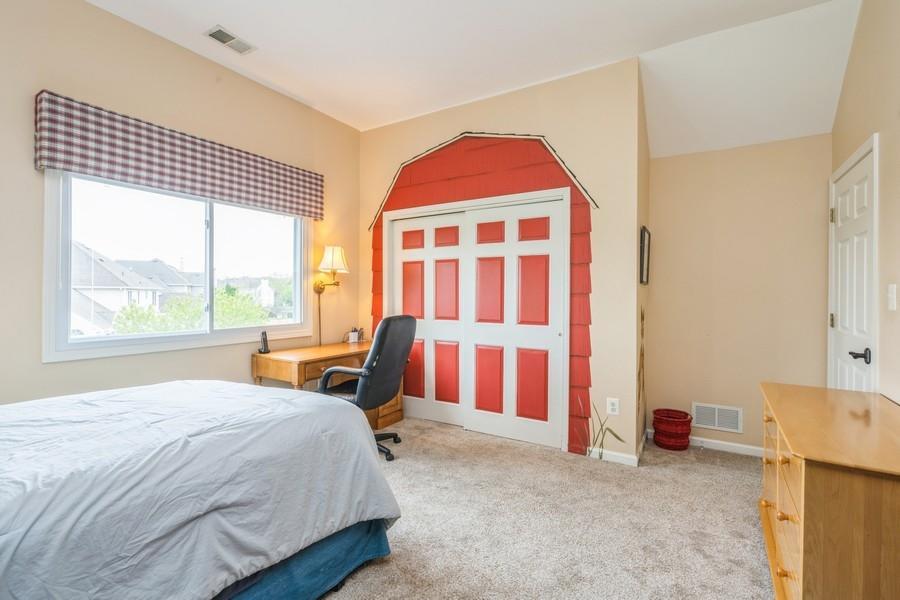 135 Pin Oak Road Freehold, NJ 07728 - Photo 21 of 26 19_135PinOakRd_2045_LowRes