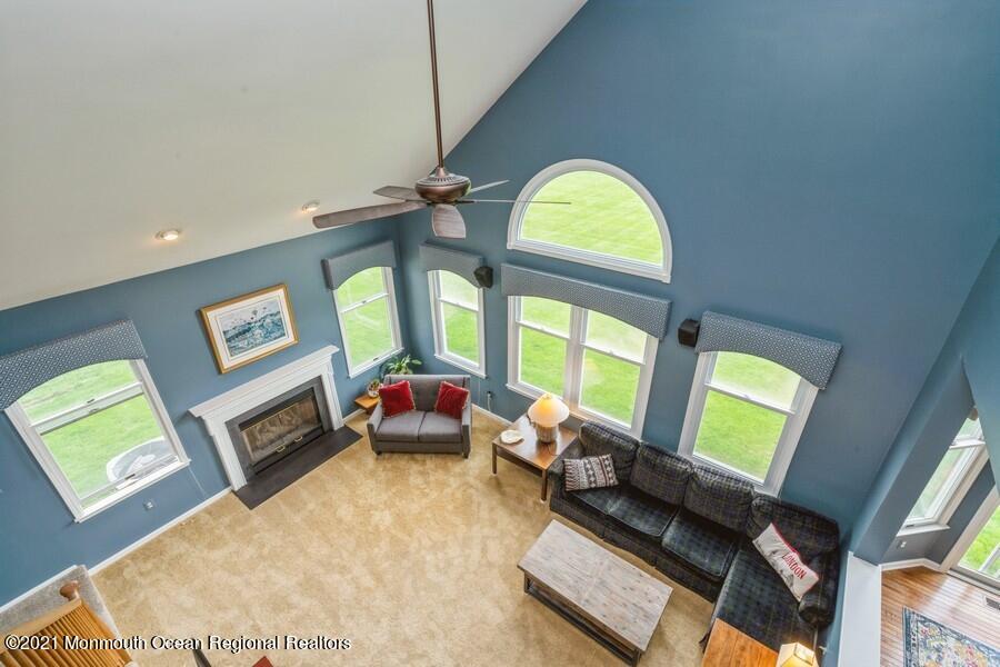 135 Pin Oak Road Freehold, NJ 07728 - Photo 7 of 26 09_135PinOakRd_2027_LowRes