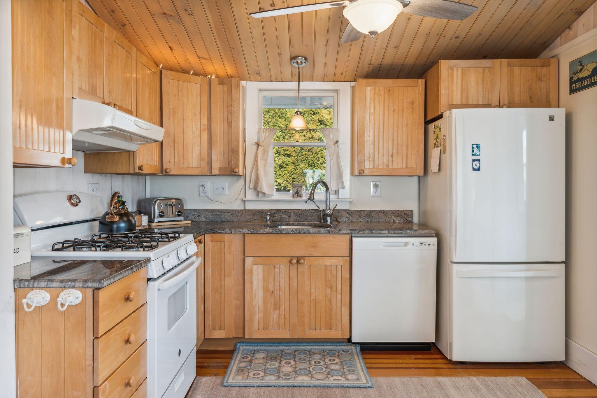 19 Intervale Road Harpswell, ME 04079 - Photo 13 of 48 37_DSC00136