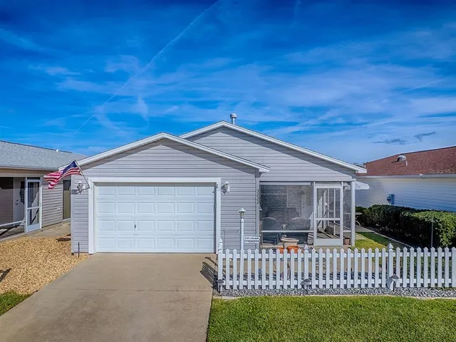 $275,000 | 3622 Cambria Circle, The Villages, FL 32162
