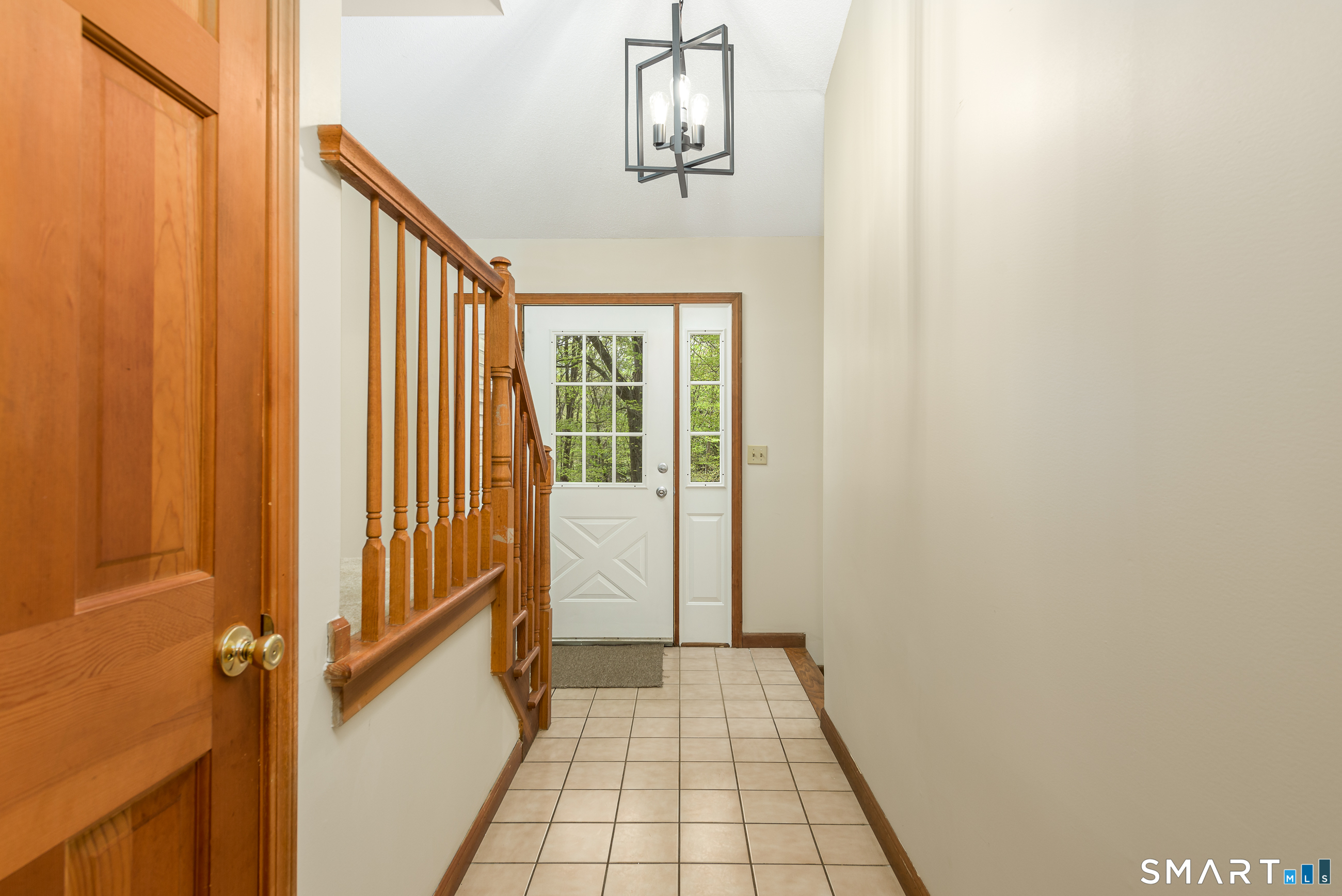 107 Bamforth Road Vernon, CT 06066 - Photo 12 of 40