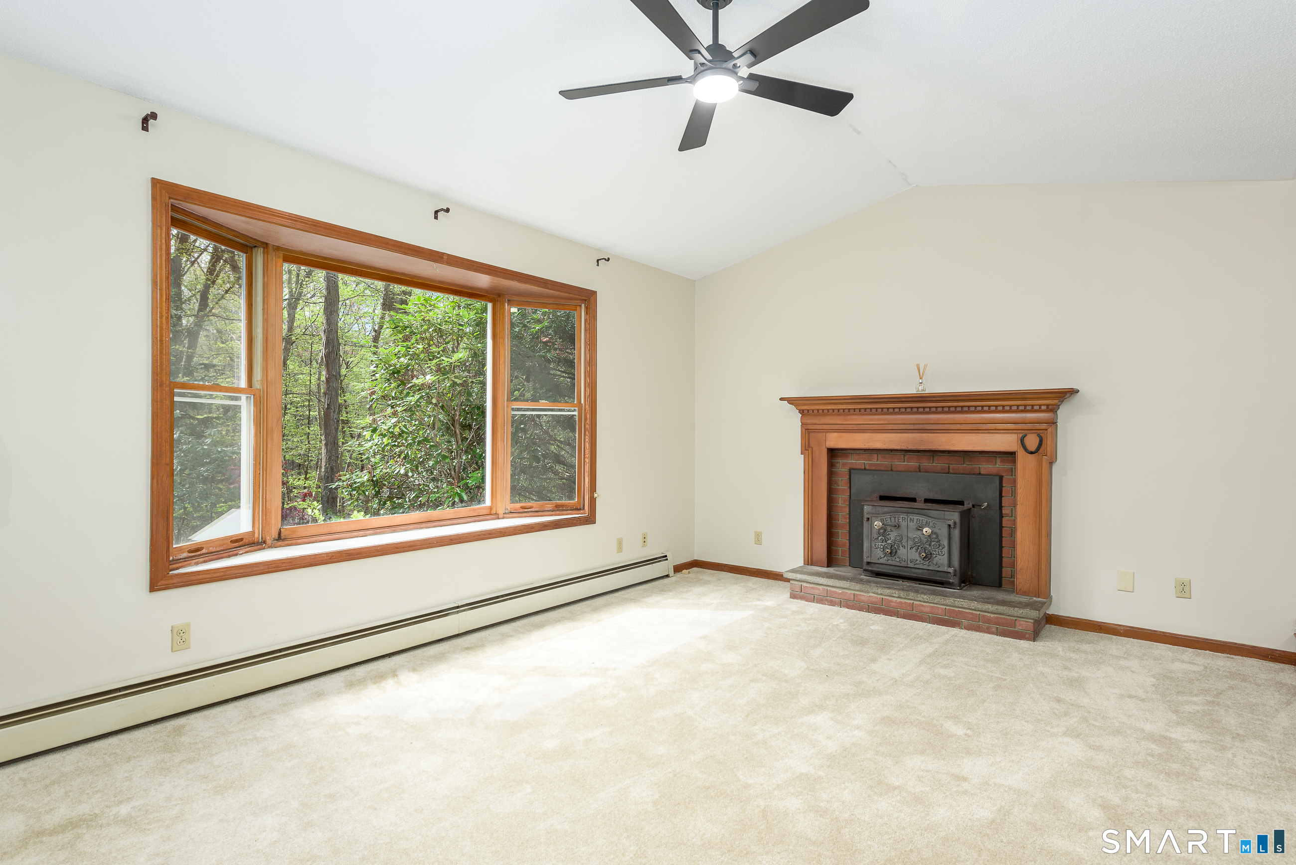 107 Bamforth Road Vernon, CT 06066 - Photo 13 of 40