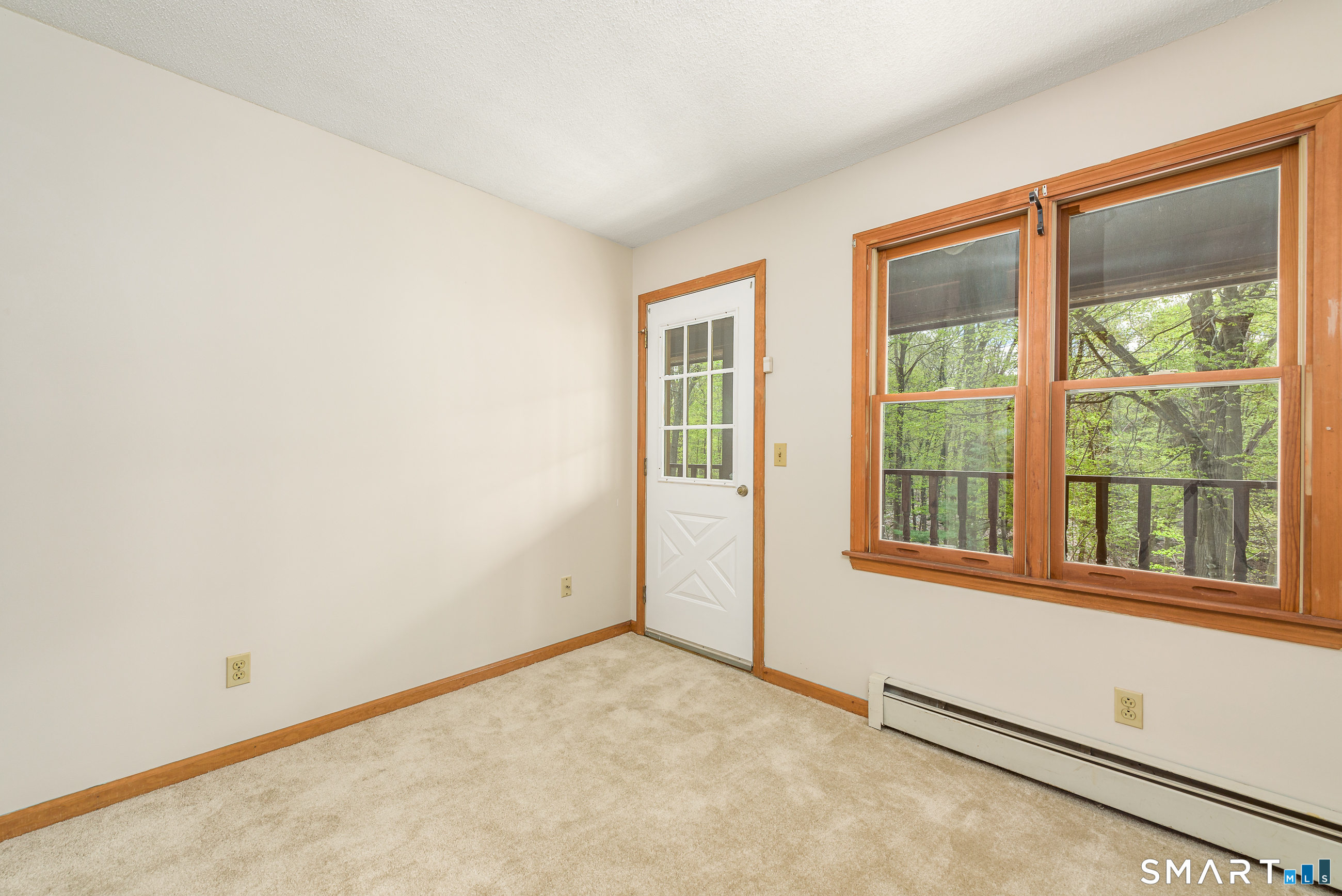 107 Bamforth Road Vernon, CT 06066 - Photo 17 of 40