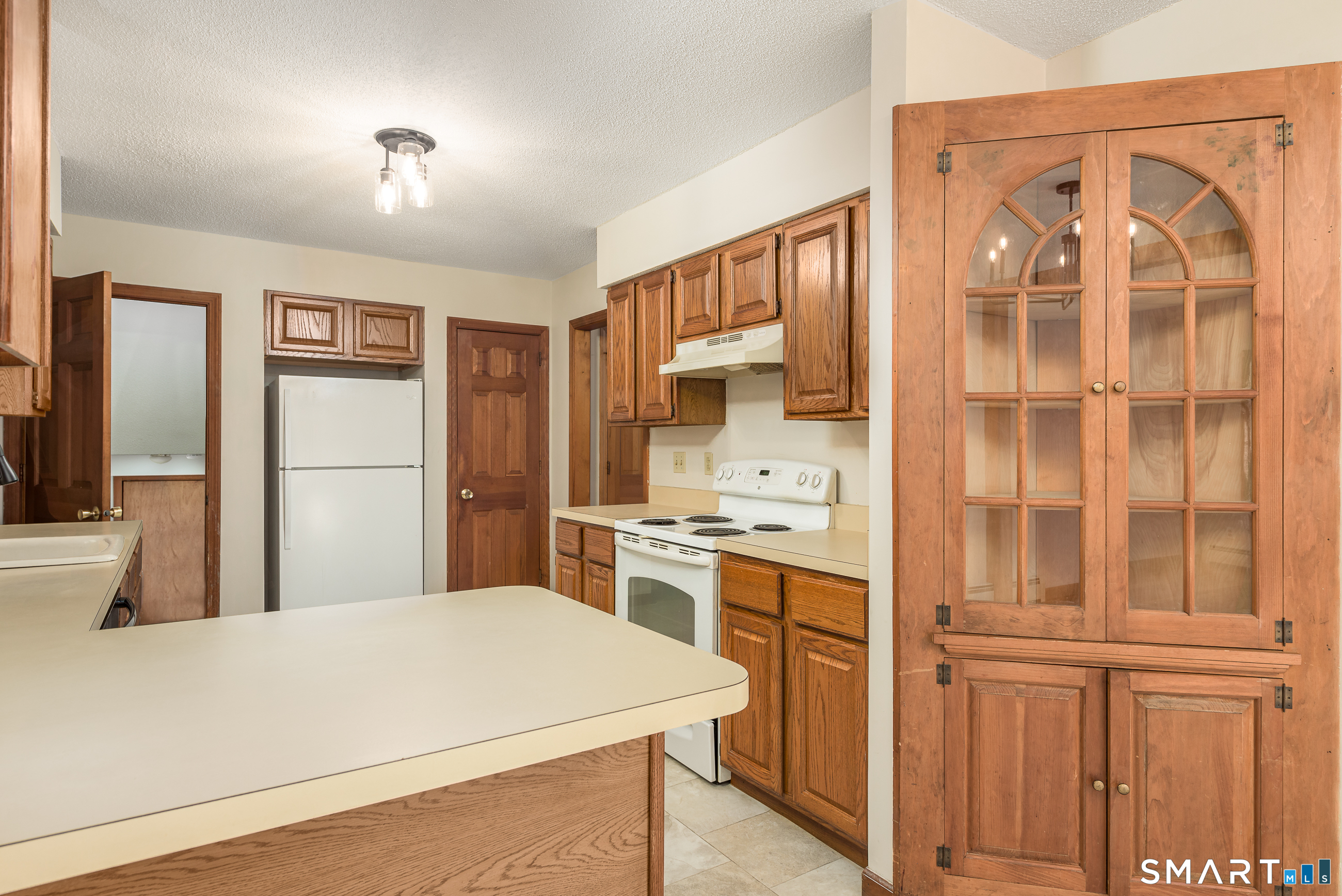 107 Bamforth Road Vernon, CT 06066 - Photo 7 of 40