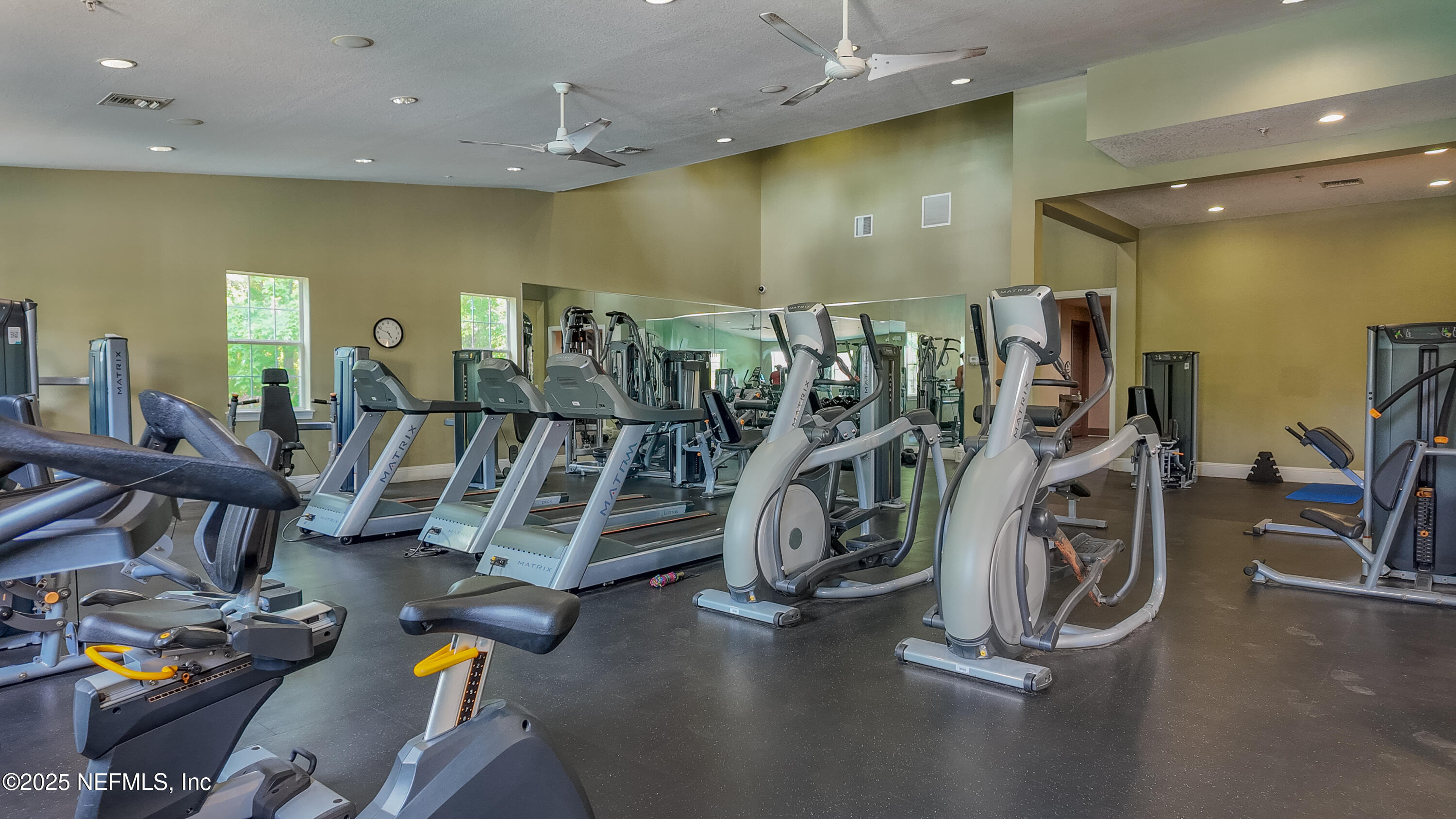 8550 Touchton Road, Unit 428 Jacksonville, FL 32216 - Photo 20 of 26 a view of a room with gym equipment