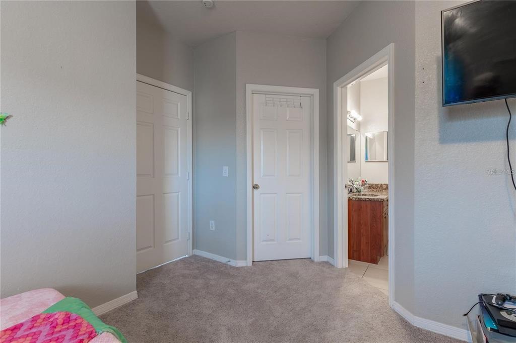 3583 Conroy Road, Unit 1135 Orlando, FL 32839 - Photo 29 of 36 Gallery Image 29