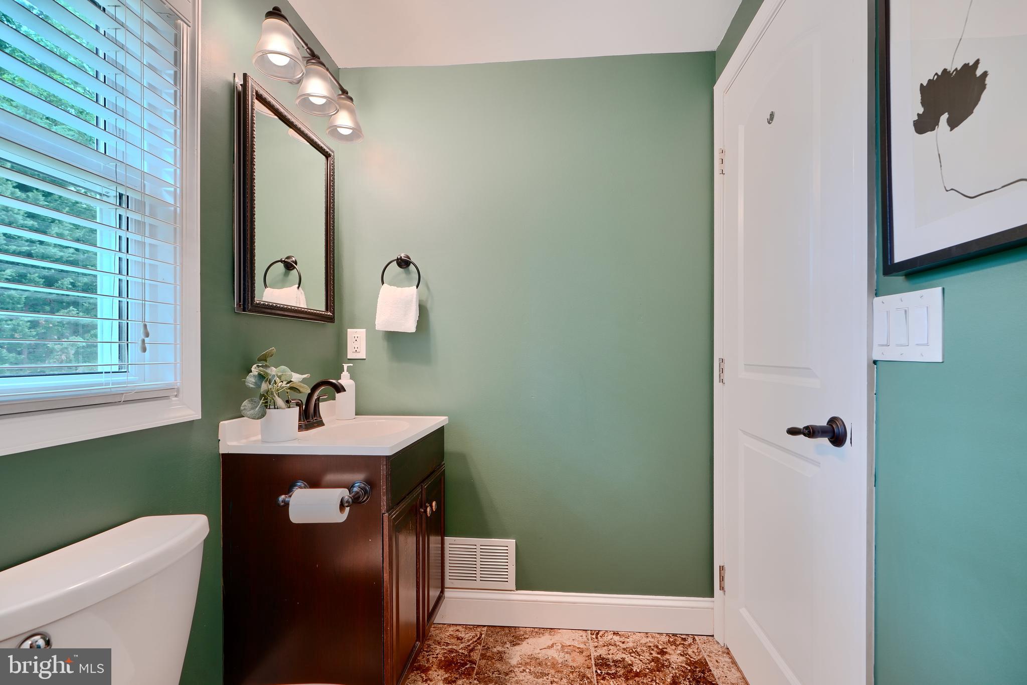 4255 Darleigh Road Baltimore, MD 21236 - Photo 44 of 66 Gallery Image 44