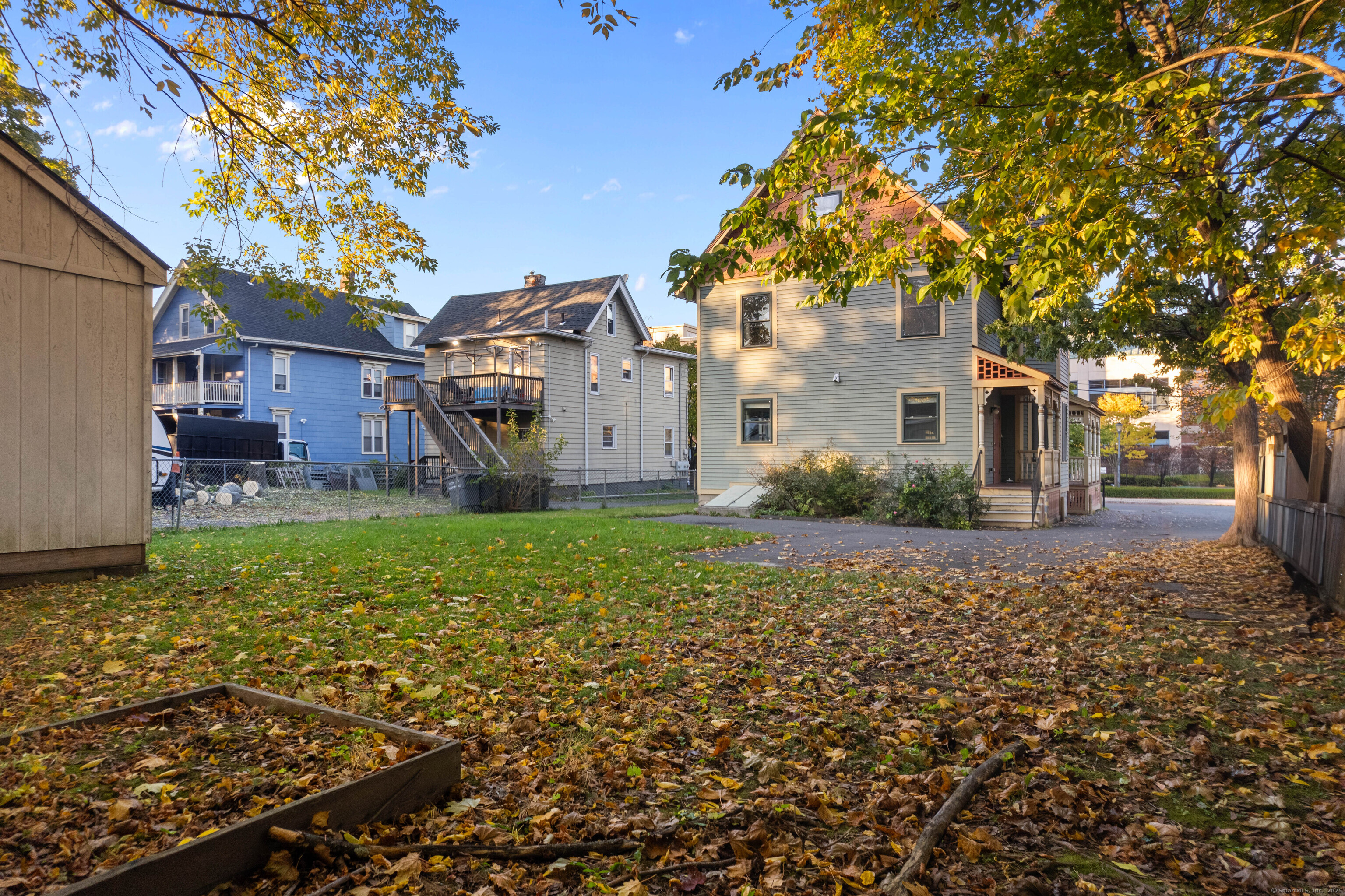 33 Sargeant Street Hartford, CT 06105 - Photo 16 of 33