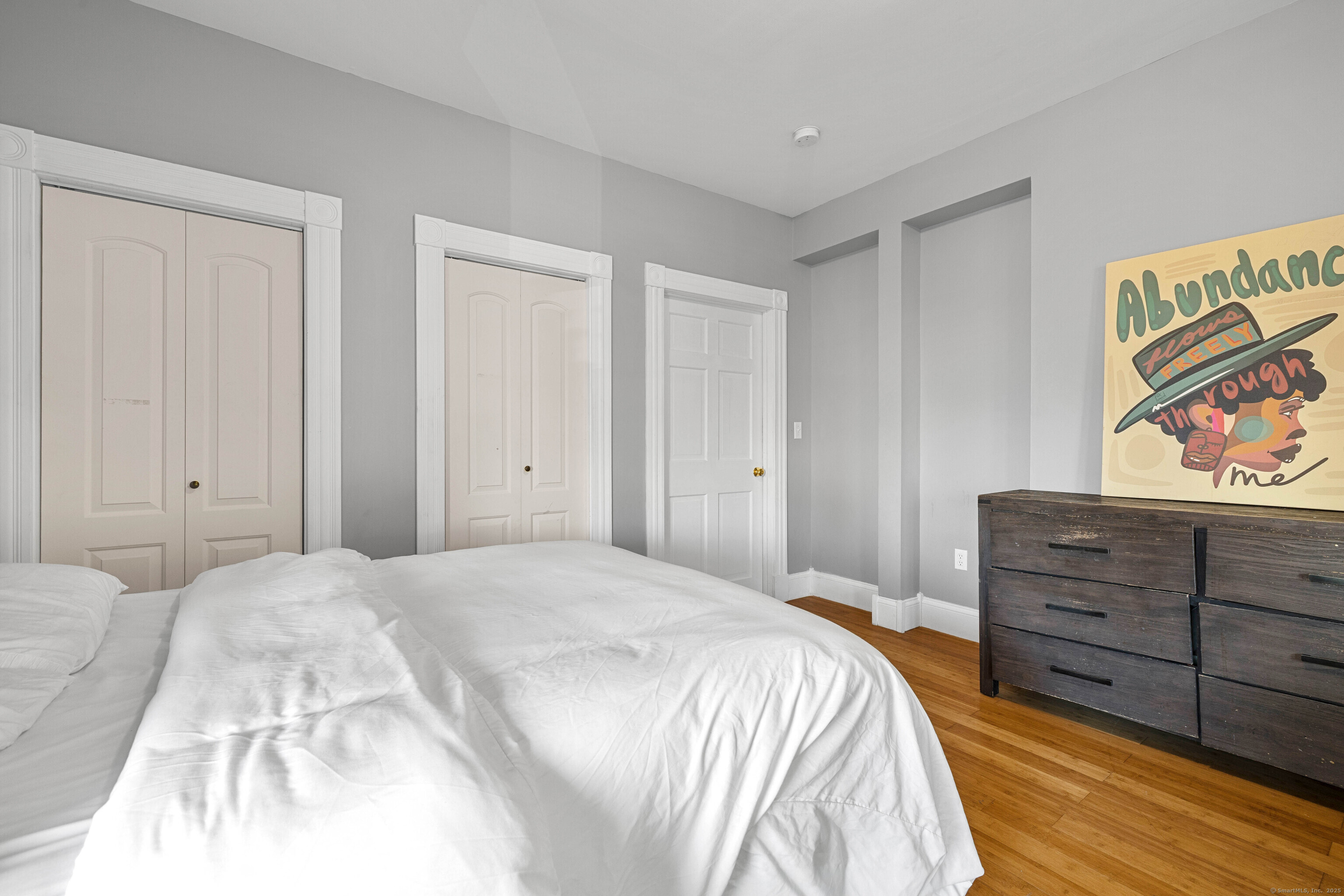 33 Sargeant Street Hartford, CT 06105 - Photo 4 of 33