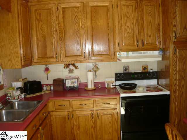 132 Trinity Trail Cleveland, SC 29635 - Photo 3 of 19