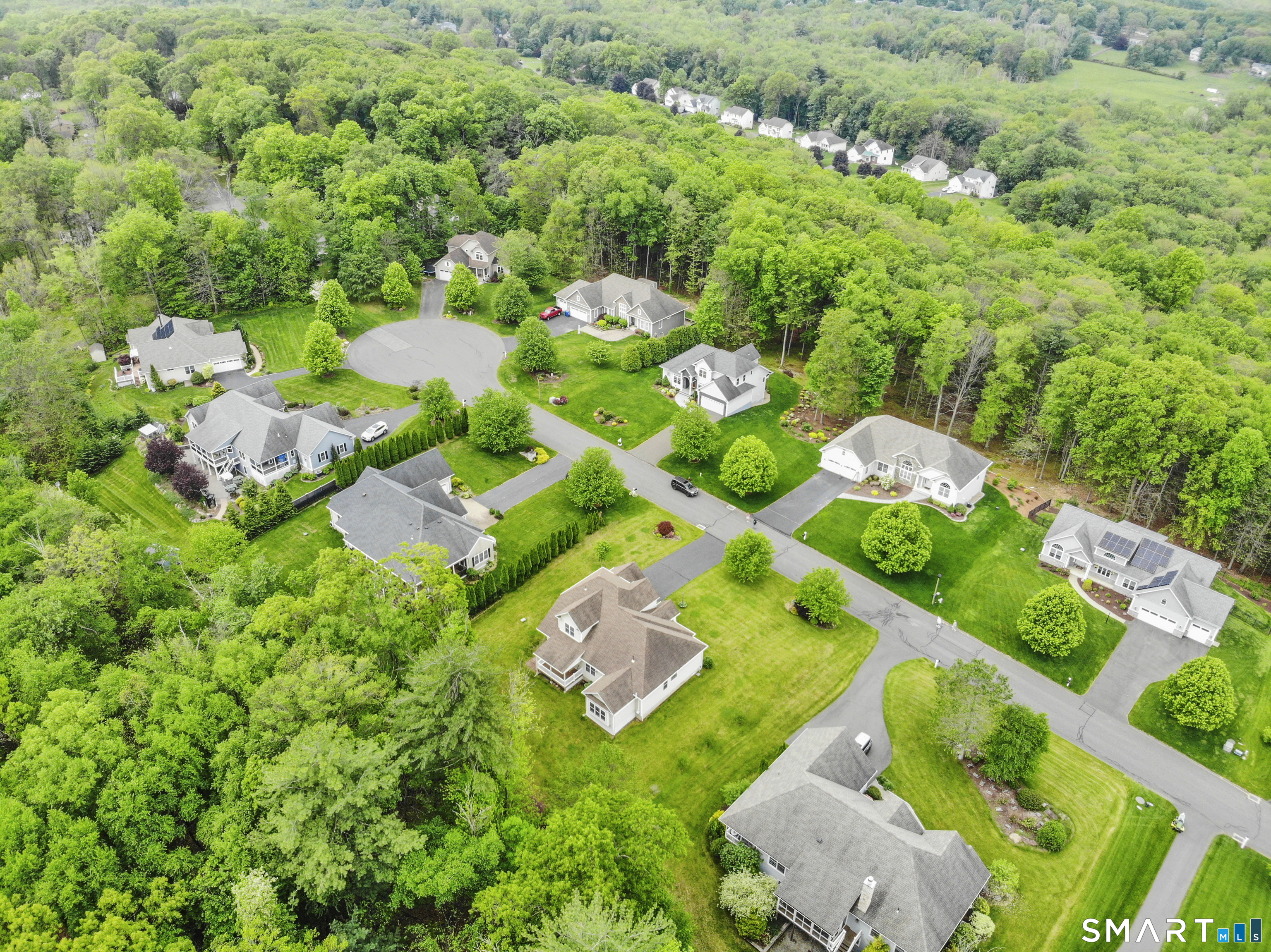 21 Beaudry Lane Bloomfield, CT 06002 - Photo 4 of 16