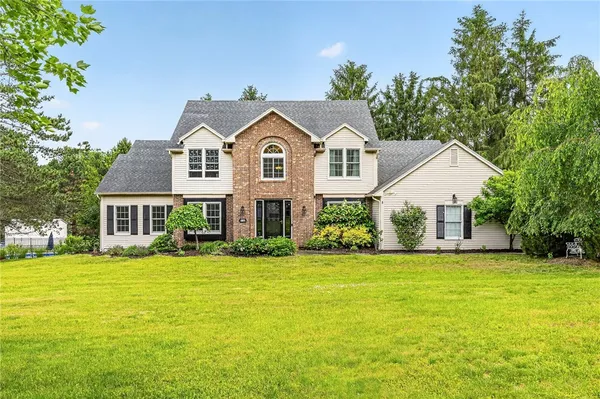 $624,900 | 4 Park View Drive, Pittsford, NY 14534