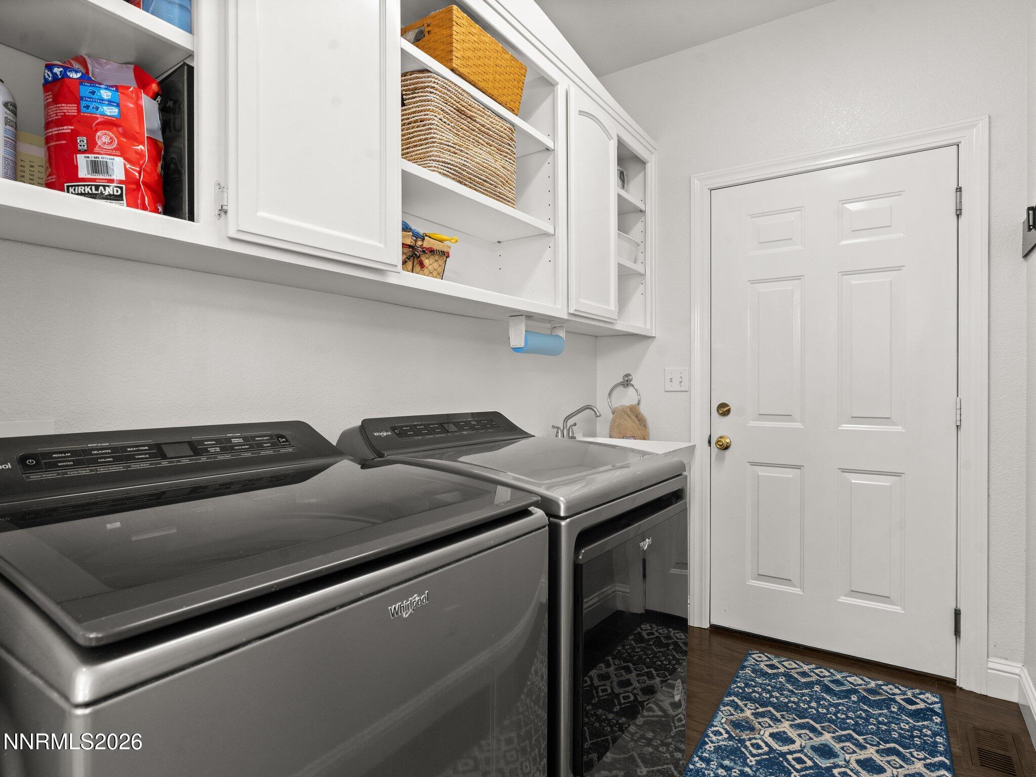 1666 Dogleg Road Carson City, NV 89701 - Photo 14 of 37 laundry room