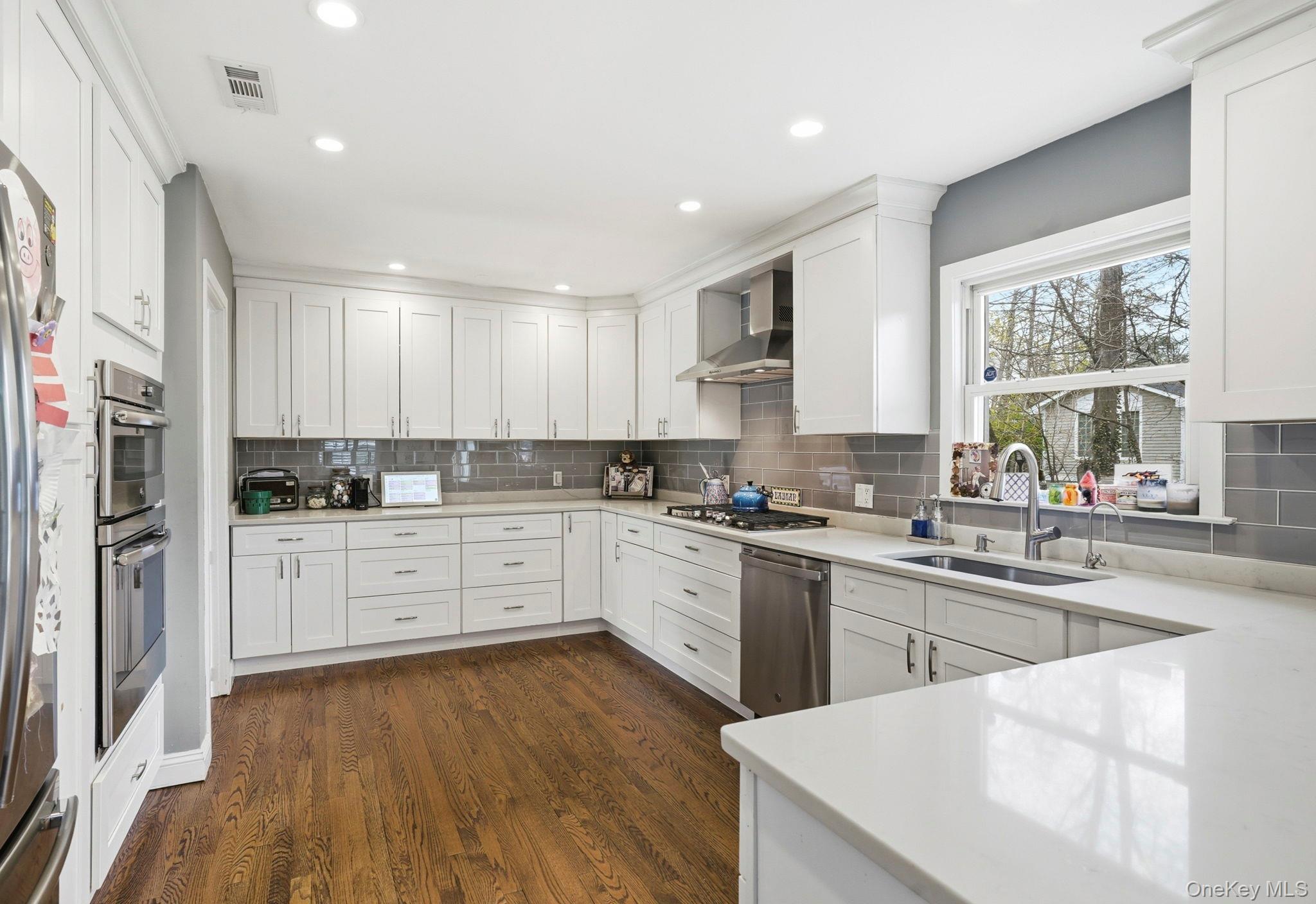 221 Mamaroneck Road Scarsdale, NY 10583 - Photo 12 of 36