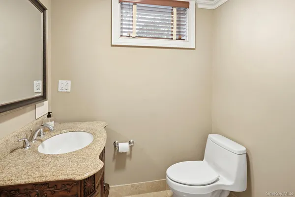 $10,500 | 221 Mamaroneck Road, Scarsdale, NY 10583