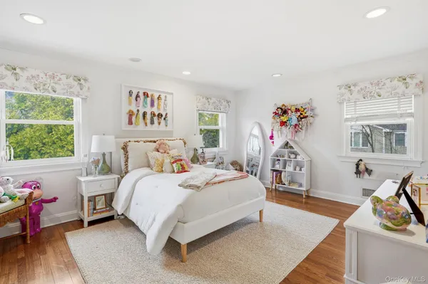 $10,500 | 221 Mamaroneck Road, Scarsdale, NY 10583