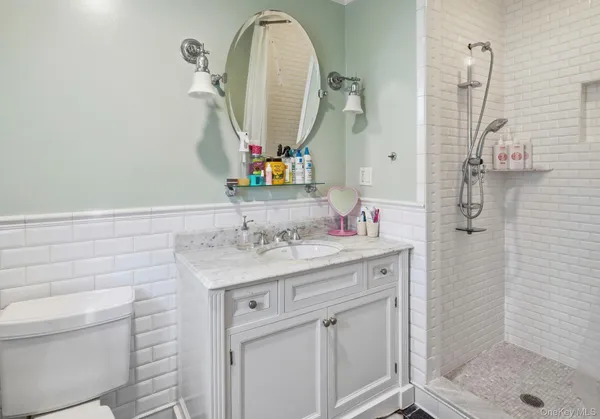 $10,500 | 221 Mamaroneck Road, Scarsdale, NY 10583