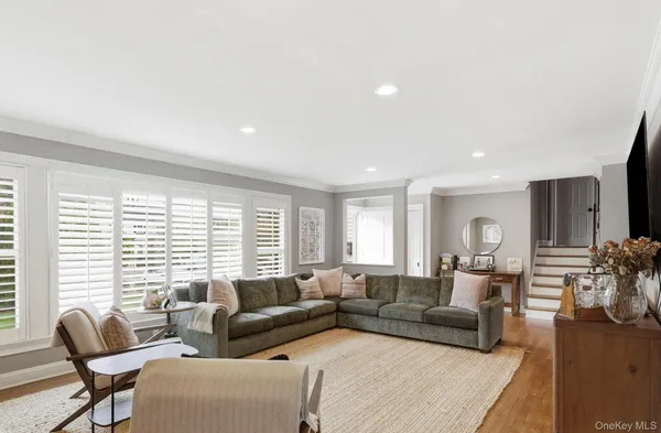 $10,500 | 221 Mamaroneck Road, Scarsdale, NY 10583