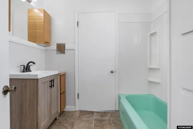 $239,900 | 1625 West Main Street, Evanston, WY 82930