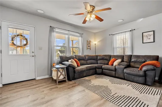 $195,000 | 328 West 5th Street, Lawson, MO 64062