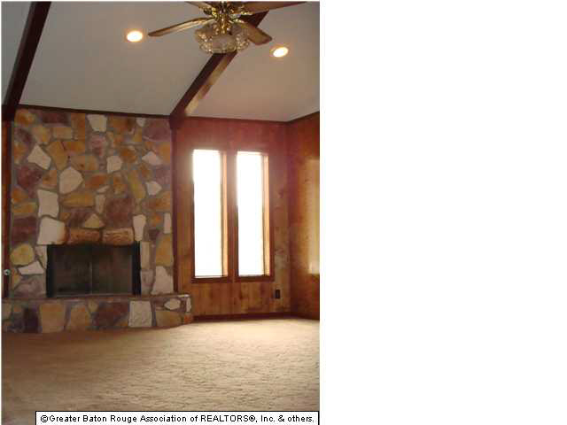 11211 Gurney Road Central, LA 70714 - Photo 3 of 7