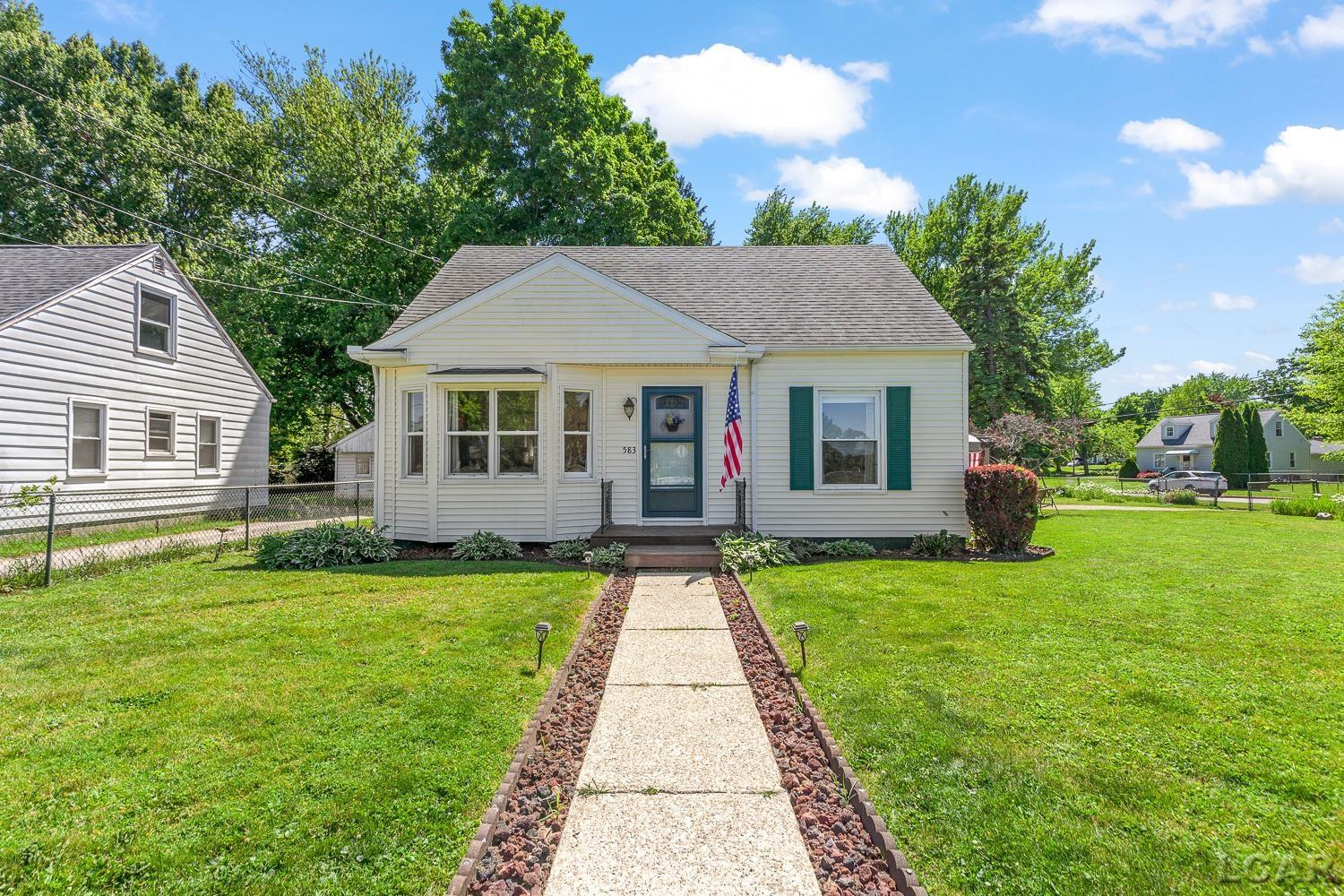 583 Riverside Avenue Adrian, MI 49221 - Photo 1 of 27