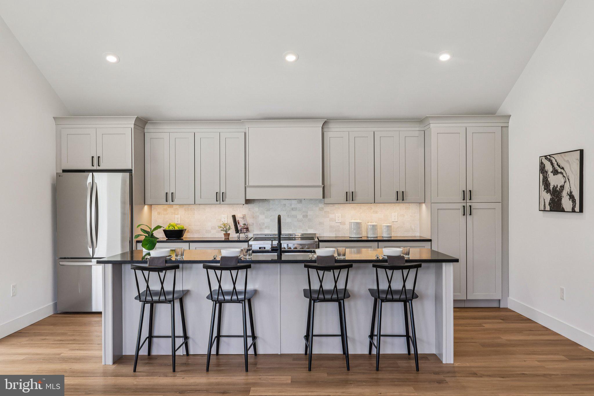 23 Marian Road Phoenixville, PA 19460 - Photo 7 of 39 Kitchen - Breakfast Bar