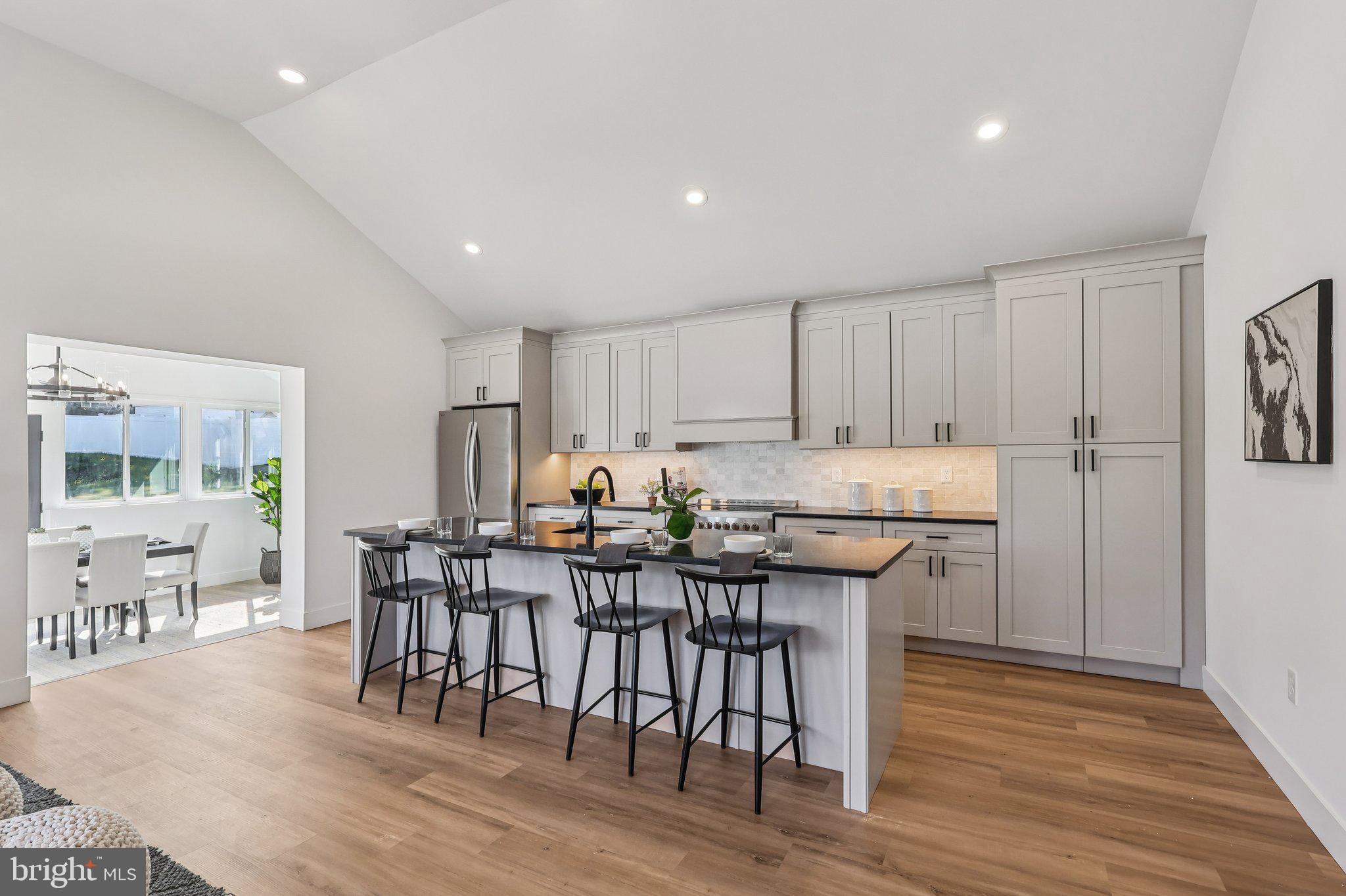 23 Marian Road Phoenixville, PA 19460 - Photo 10 of 39 Kitchen opening to breakfast room