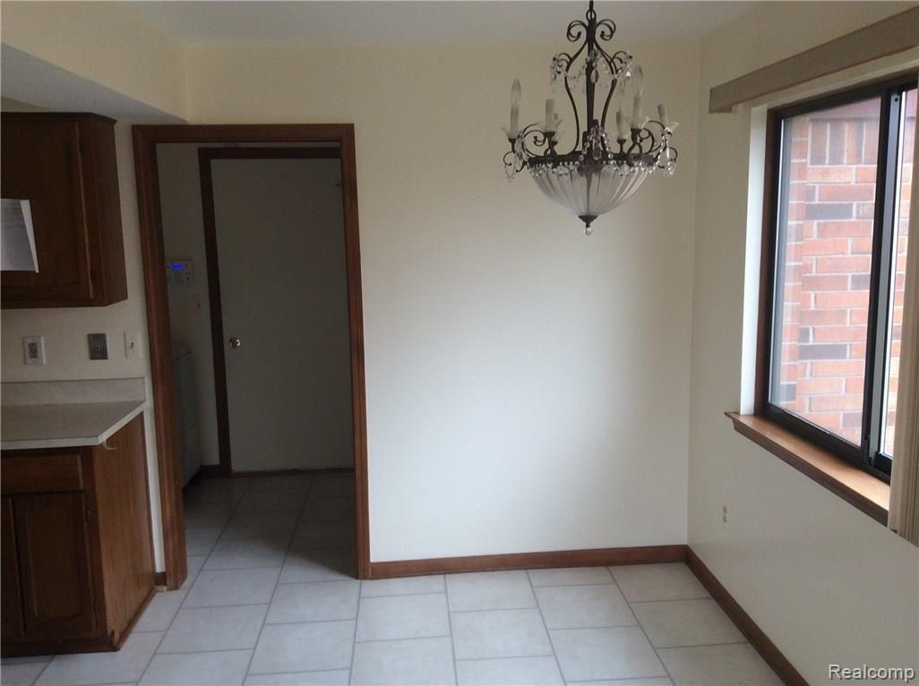 5336 Rene Drive Warren, MI 48091 - Photo 6 of 12 image.jpg
