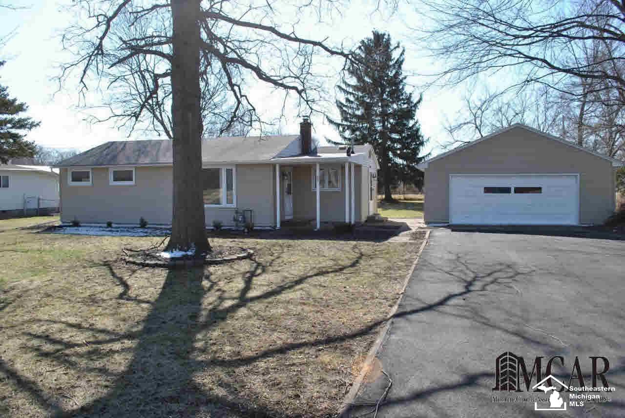 45 West Erie Road Temperance, MI 48182 - Photo 2 of 17 21419636-1.JPG