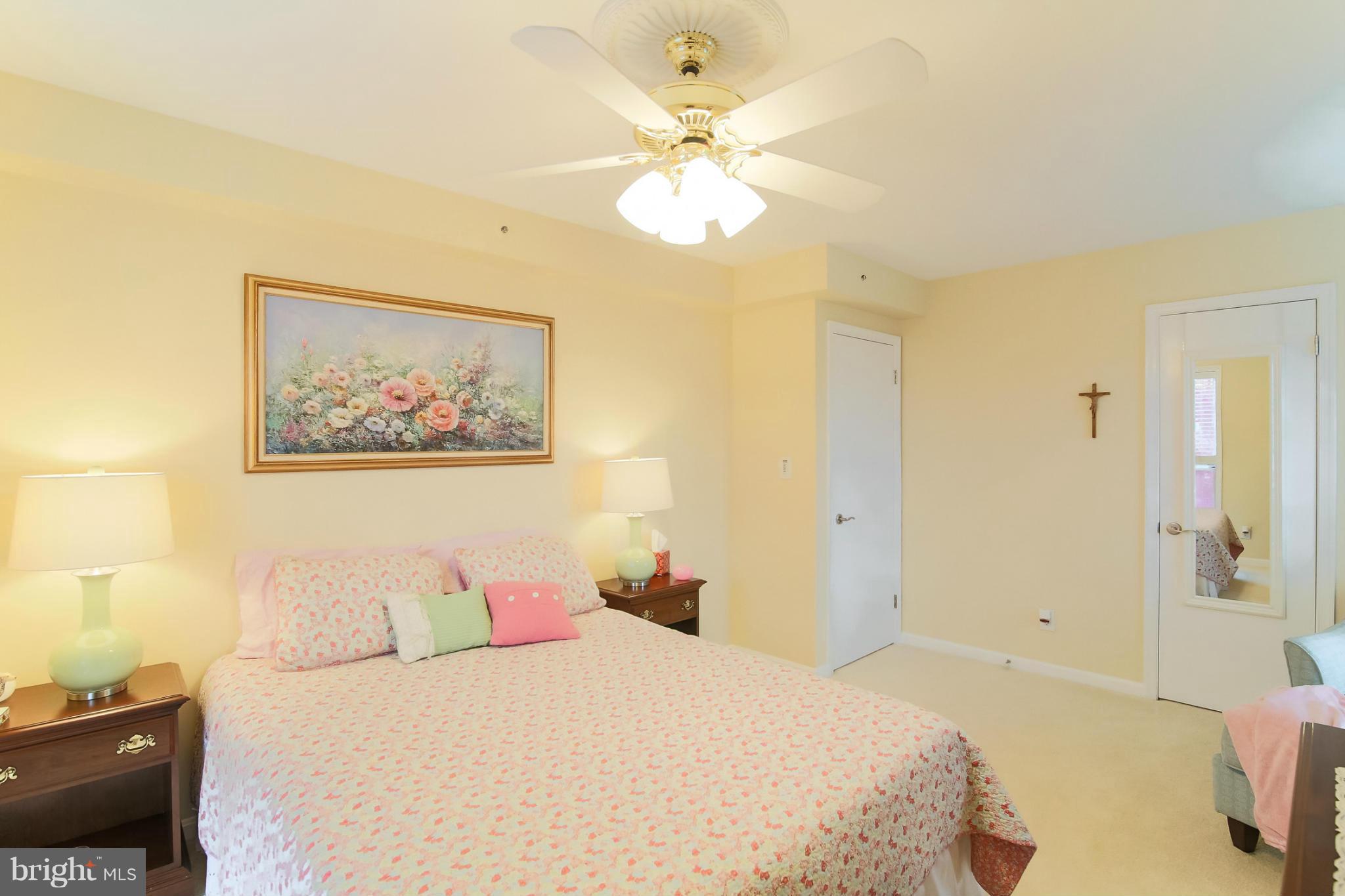 3175 Summit Square Drive, Unit 5E8 Oakton, VA 22124 - Photo 12 of 27 Bedroom (Master)