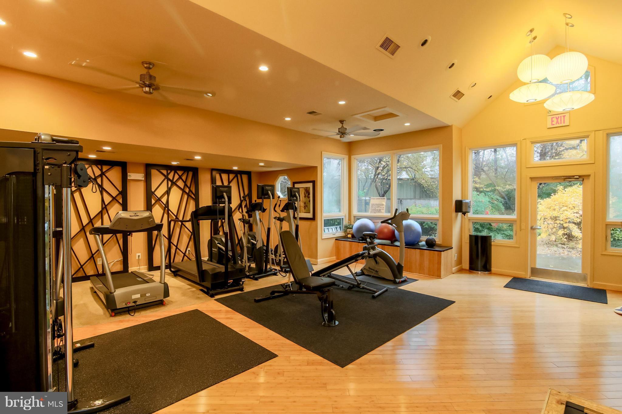 3175 Summit Square Drive, Unit 5E8 Oakton, VA 22124 - Photo 24 of 27 Exercise Facility