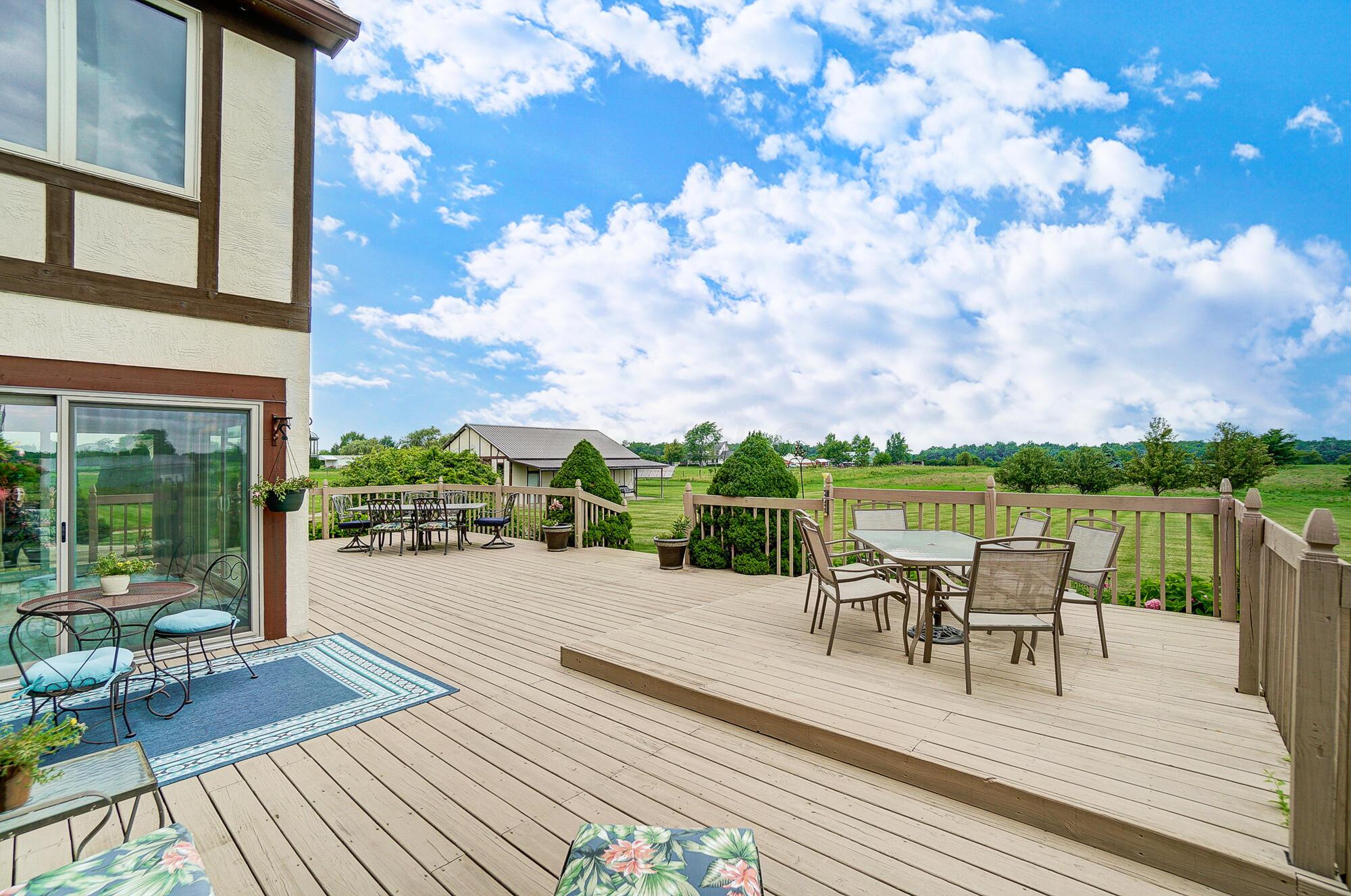 2100 Old Columbus Road London, OH 43140 - Photo 73 of 92 Rear Deck