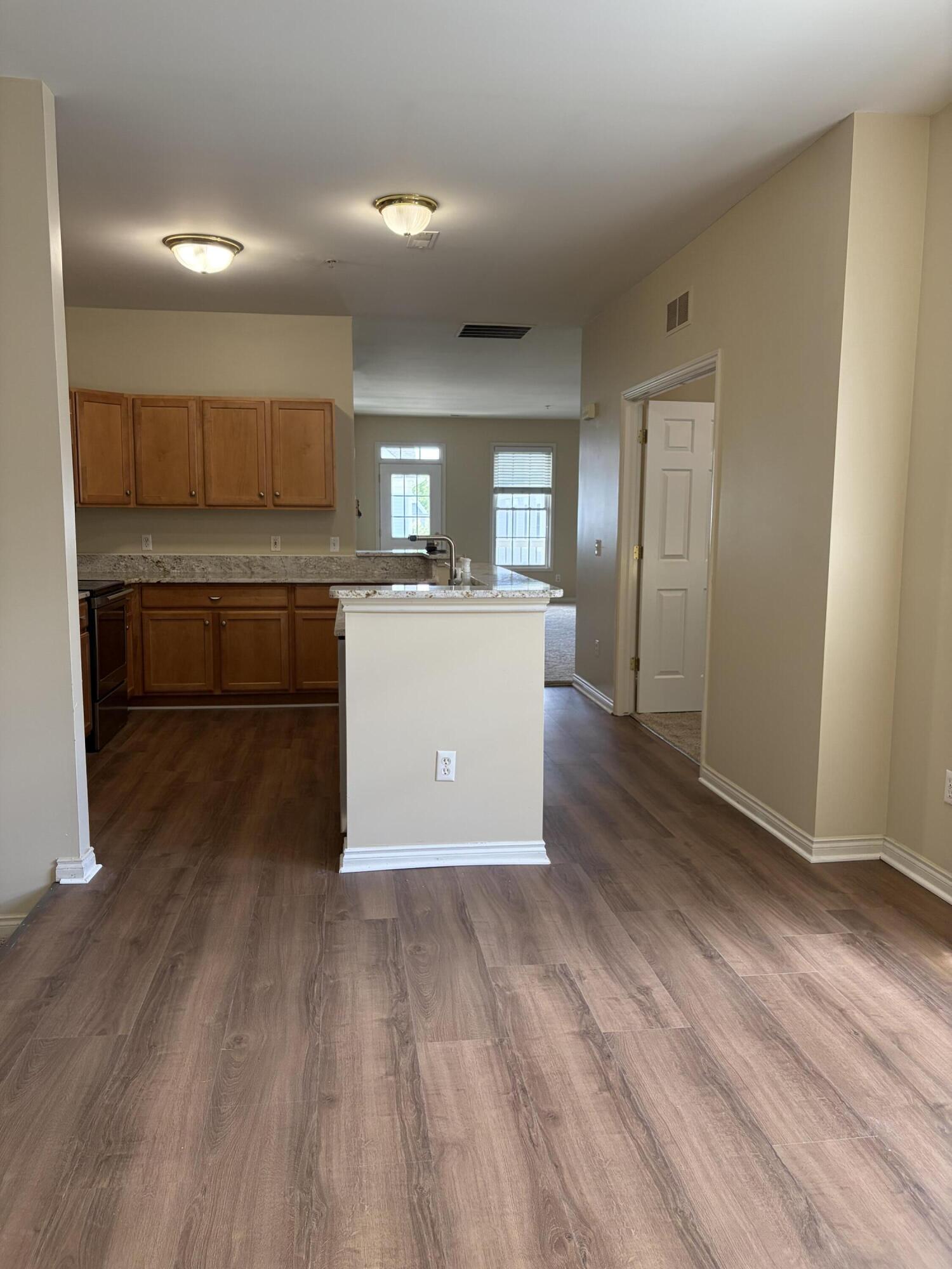 534 Constitution Street, Unit 42 Canton, MI 48188 - Photo 12 of 25 IMG_5390