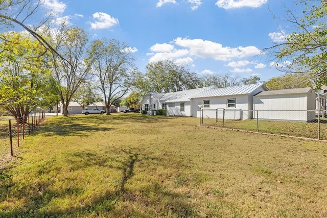 $149,000 | 802 Apple Street, Unit 2, Fredericksburg, TX 78624