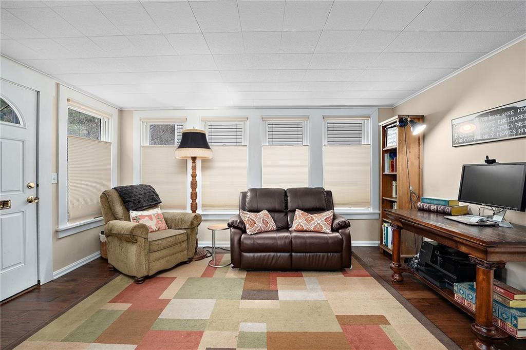 409 Beaver Road Sewickley, PA 15143 - Photo 3 of 24