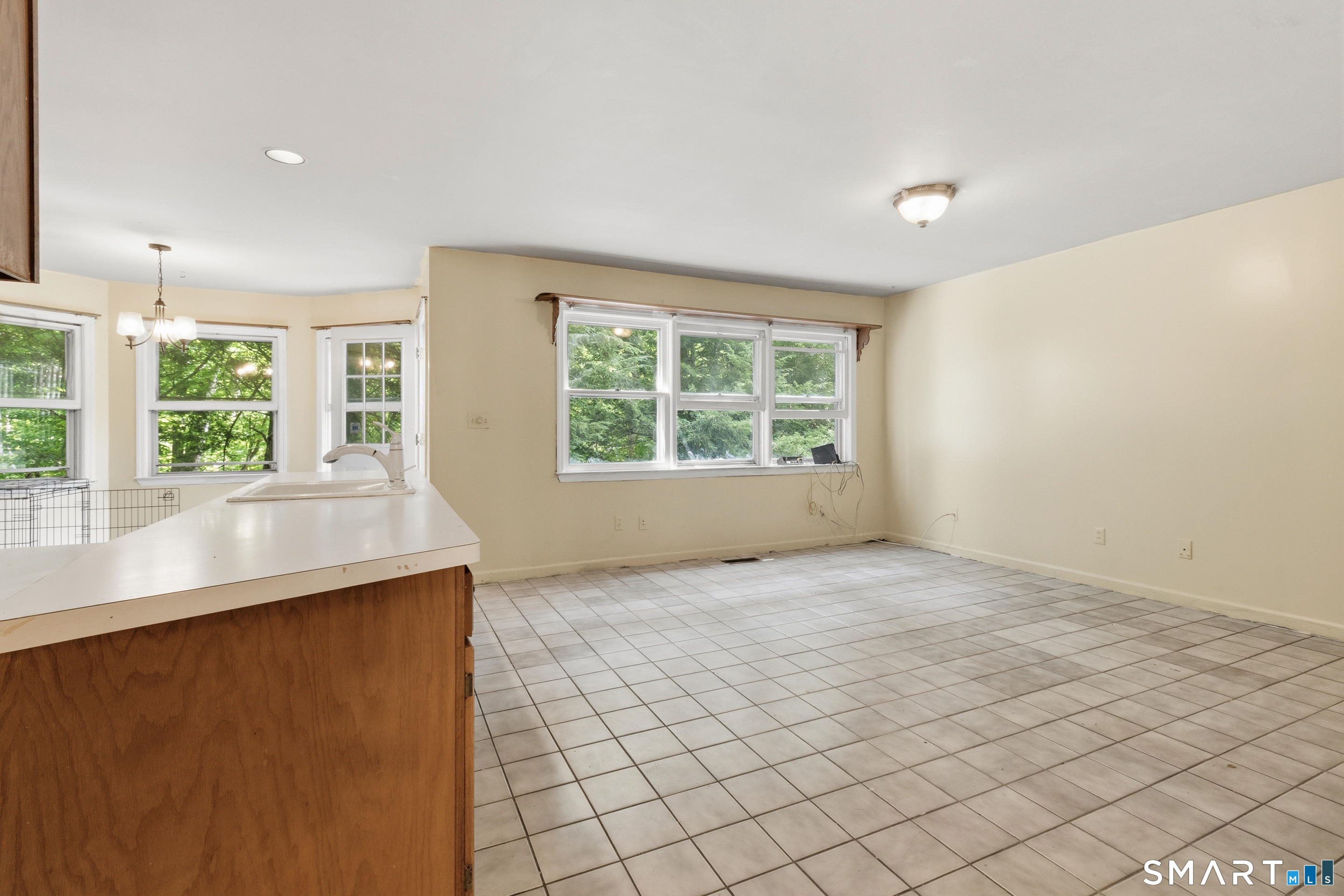 110 Moose Hill Road Trumbull, CT 06611 - Photo 7 of 26 Gallery Image 7