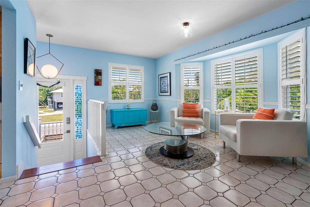 417 Poinsettia Road Anna Maria, FL 34216 - Photo 9 of 50