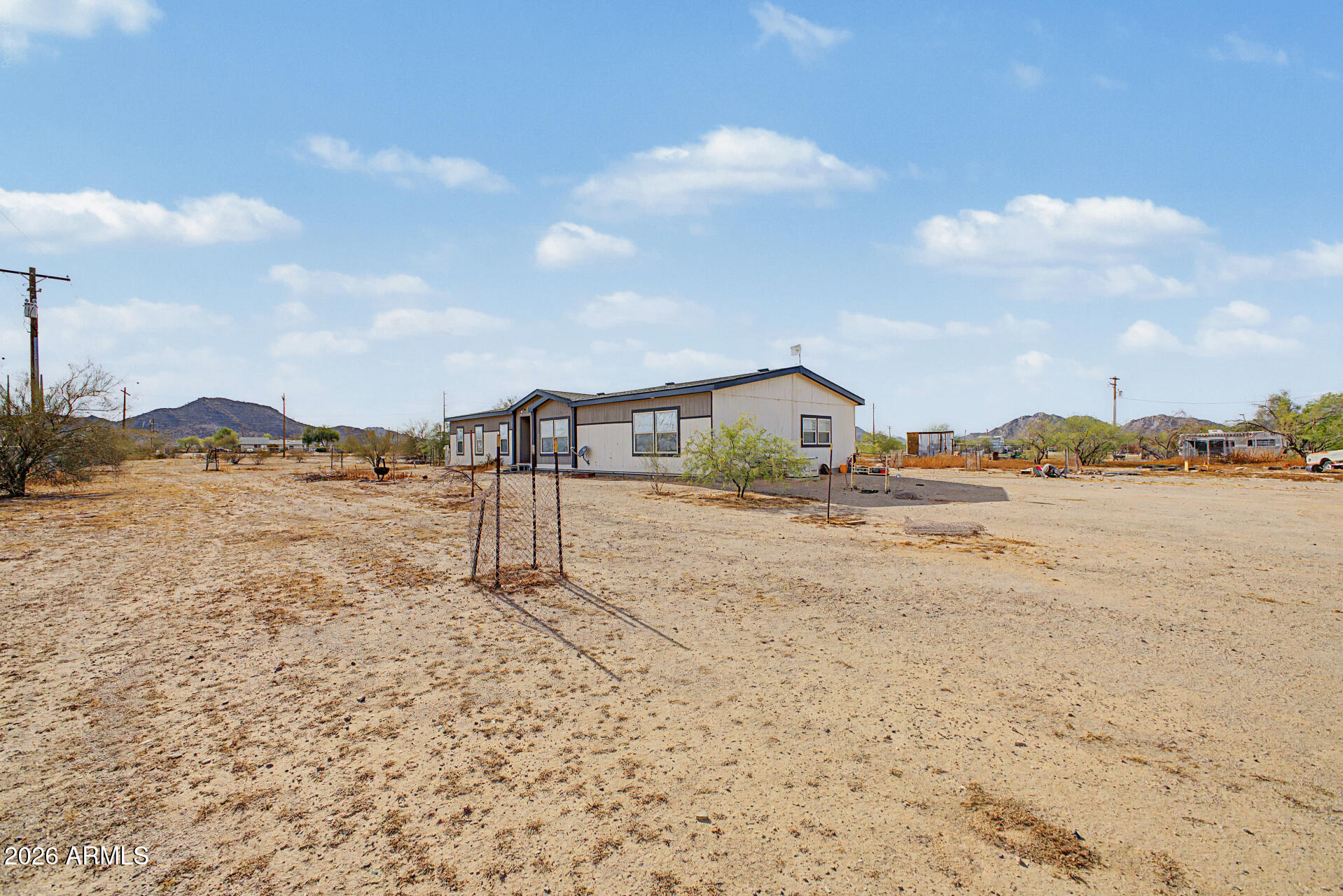 52440 West Teel Road Maricopa, AZ 85139 - Photo 2 of 24