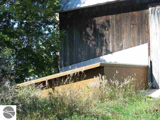 5839 Gleaner Hall Road Kingsley, MI 49649 - Photo 2 of 15 1695161-1.JPG