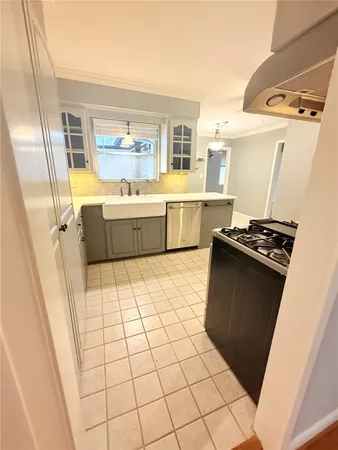 $2,200 | 4833 Hazelton Street, Houston, TX 77035