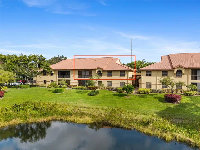 $325,000 | 5131 Europa Drive, Unit L, Boynton Beach, FL 33437